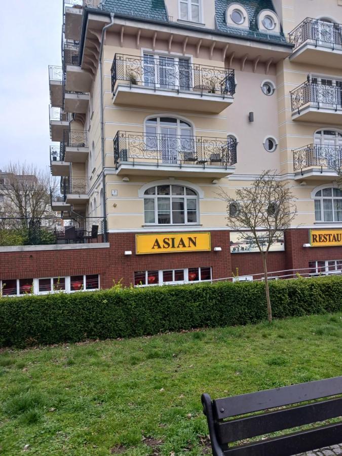 Ferienwohnung Uzdrowiskowa "Trzy Korony" Swinemünde Exterior foto