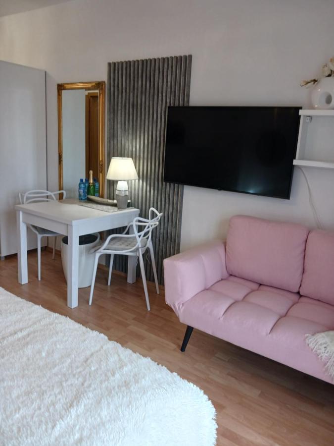 Ferienwohnung Uzdrowiskowa "Trzy Korony" Swinemünde Exterior foto